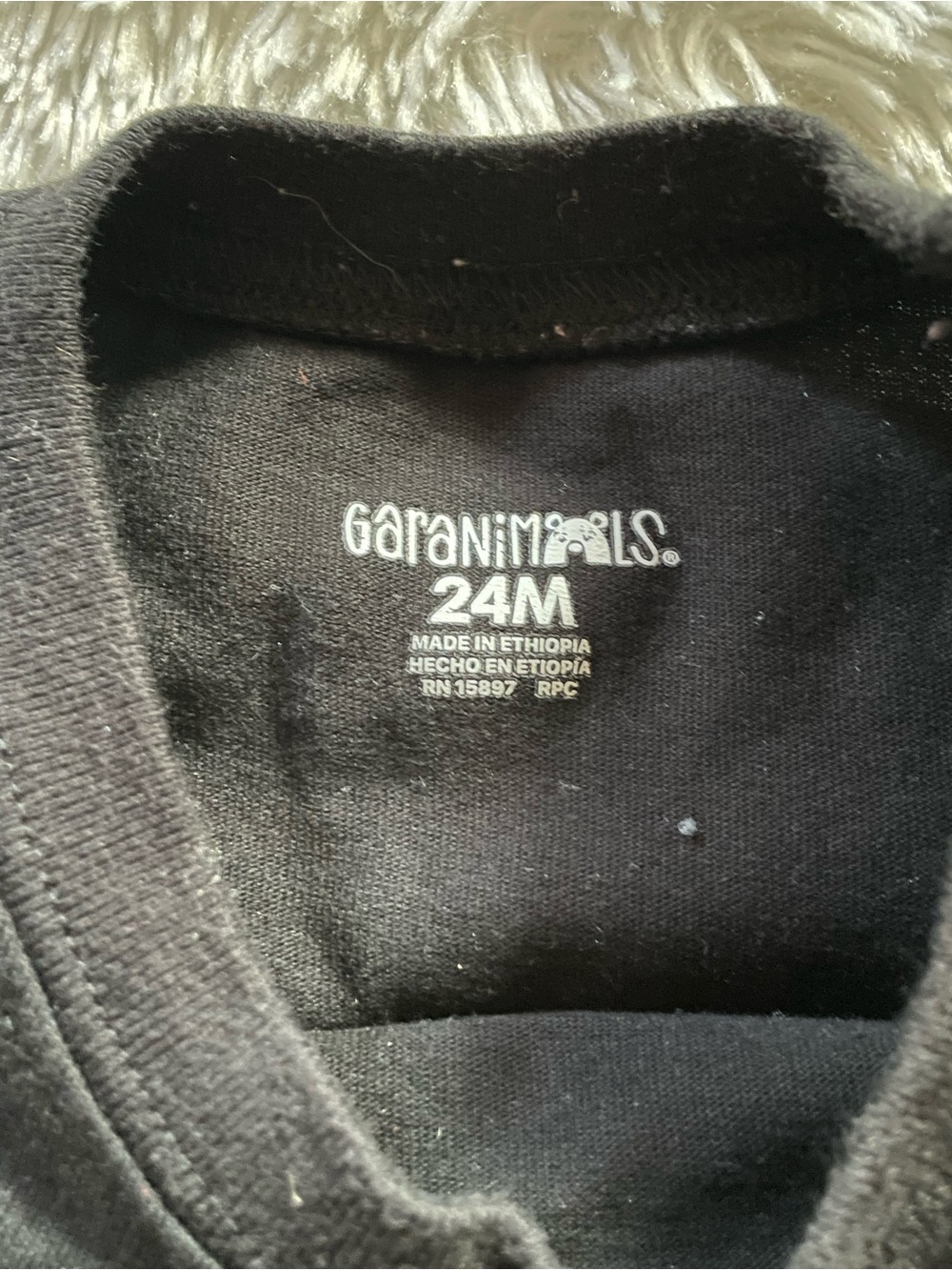 black tee - Picture 2 of 3
